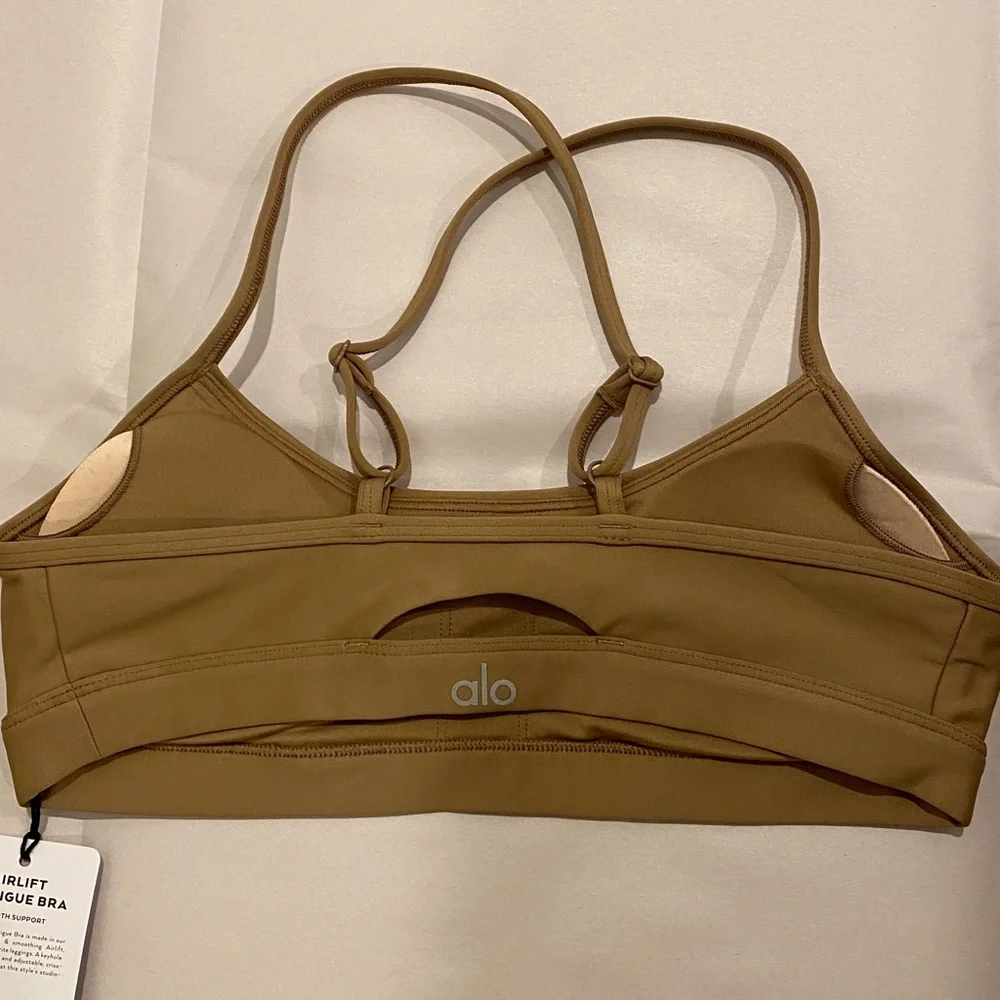 ALO Yoga airlift intrigue bra  Size small   Color toasted almond